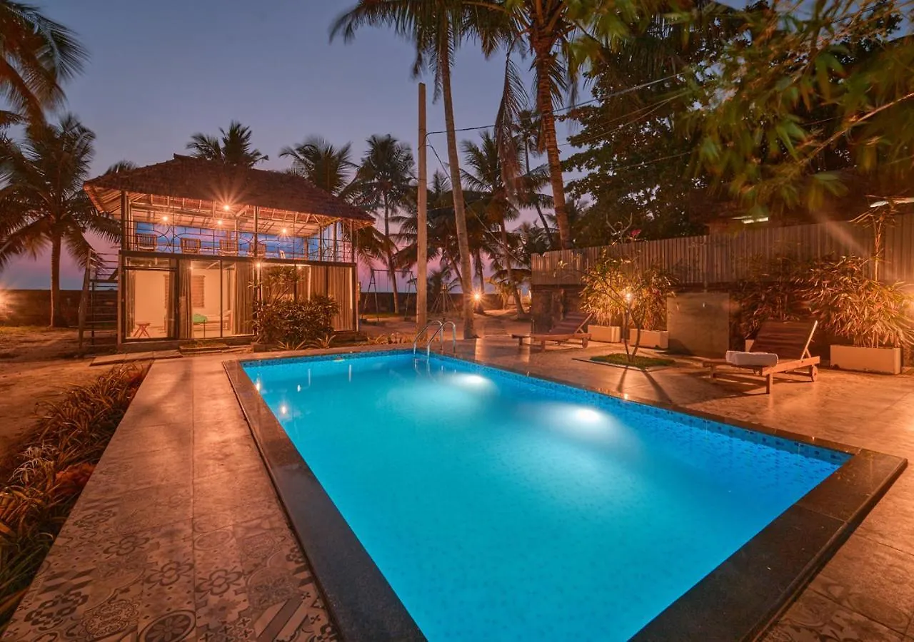 Semesterbostad Beachside Pool Villa - Karthiyayini By Voye Homes Turavūr