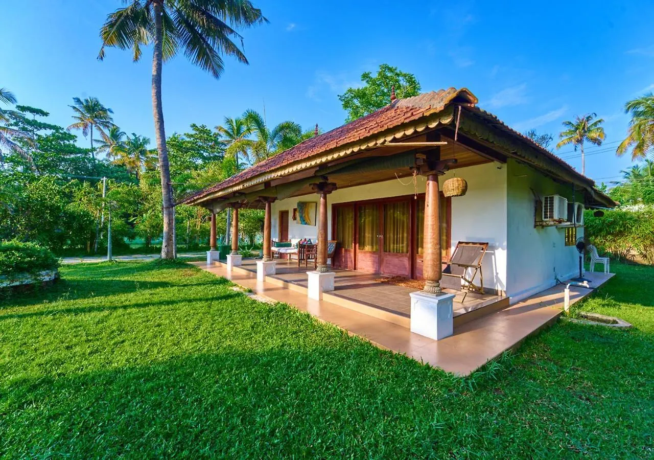 Beachside Pool Villa - Karthiyayini By Voye Homes Turavūr Semesterbostad